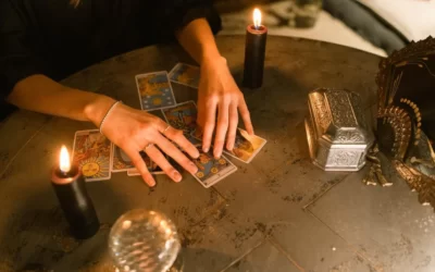 A Tarot Guide For Beginners: How To Start and Read Tarot Cards?